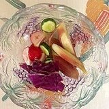 胡瓜、ラディッシュ、茗荷、紫キャベツの和え物